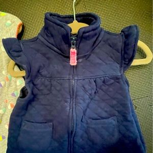 Small lot of girls 6 months clothing. Carter’s and Duck Duck Goose